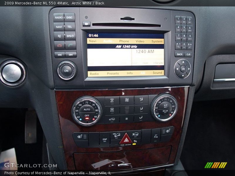 Arctic White / Black 2009 Mercedes-Benz ML 550 4Matic