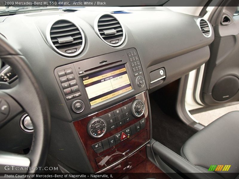 Arctic White / Black 2009 Mercedes-Benz ML 550 4Matic