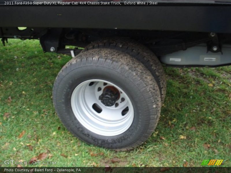  2011 F350 Super Duty XL Regular Cab 4x4 Chassis Stake Truck Wheel