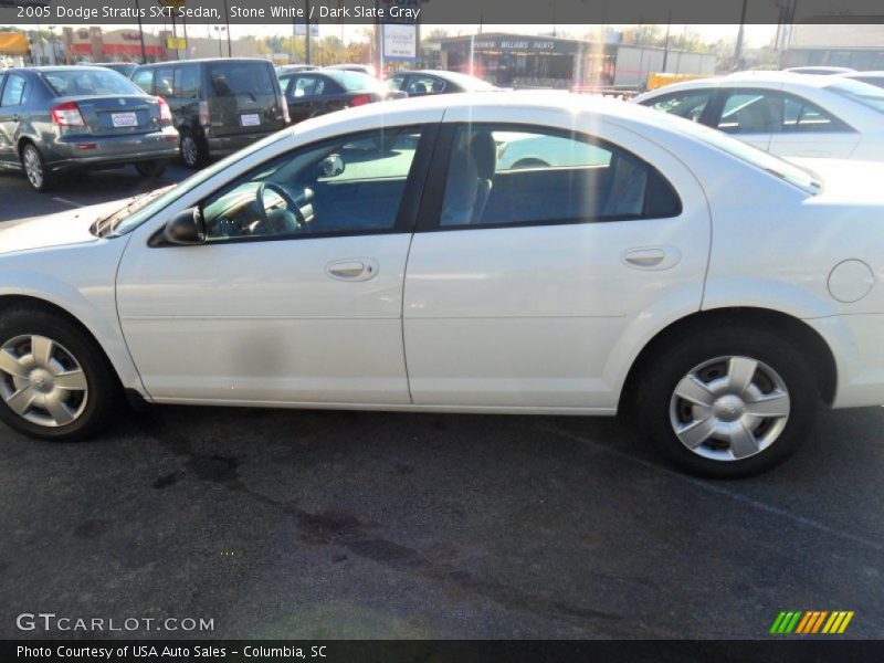 Stone White / Dark Slate Gray 2005 Dodge Stratus SXT Sedan