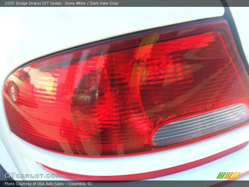 Stone White / Dark Slate Gray 2005 Dodge Stratus SXT Sedan