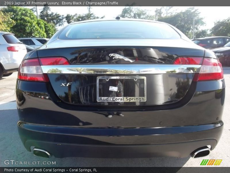 Ebony Black / Champagne/Truffle 2009 Jaguar XF Premium Luxury