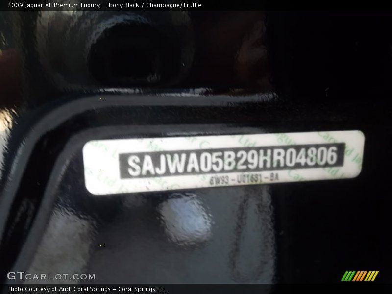 Ebony Black / Champagne/Truffle 2009 Jaguar XF Premium Luxury