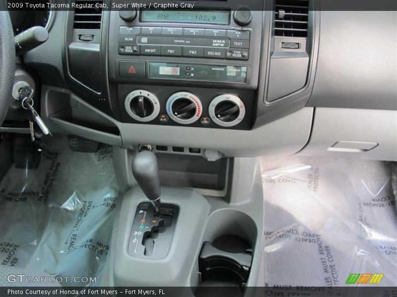Super White / Graphite Gray 2009 Toyota Tacoma Regular Cab
