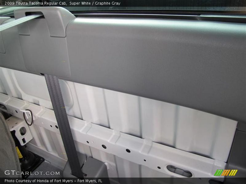 Super White / Graphite Gray 2009 Toyota Tacoma Regular Cab