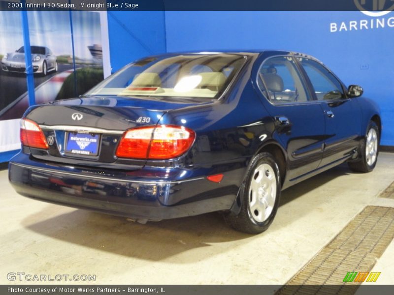 Midnight Blue / Sage 2001 Infiniti I 30 Sedan