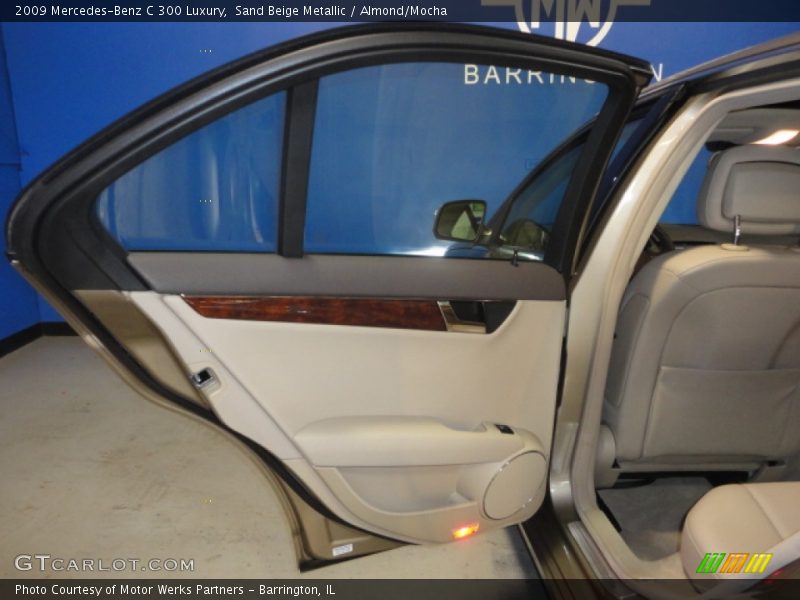 Sand Beige Metallic / Almond/Mocha 2009 Mercedes-Benz C 300 Luxury