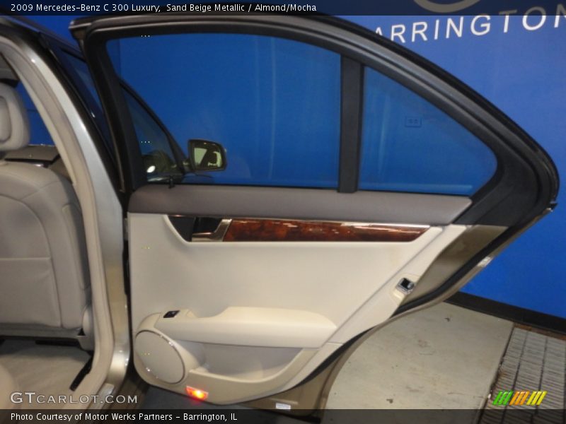 Sand Beige Metallic / Almond/Mocha 2009 Mercedes-Benz C 300 Luxury