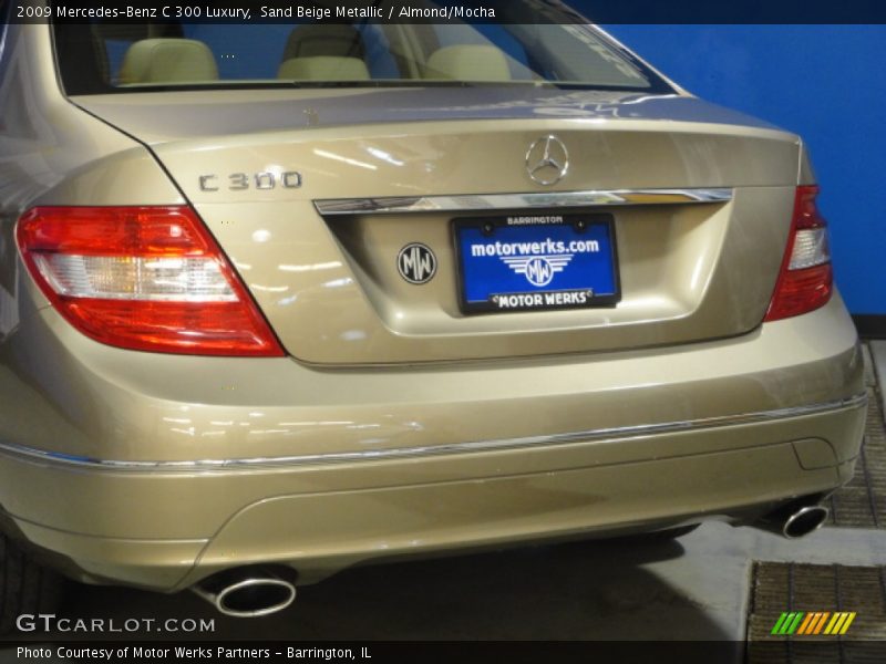 Sand Beige Metallic / Almond/Mocha 2009 Mercedes-Benz C 300 Luxury