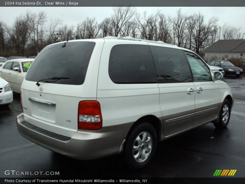 Clear White / Beige 2004 Kia Sedona EX