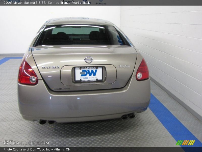 Spirited Bronze Pearl / Black 2006 Nissan Maxima 3.5 SE