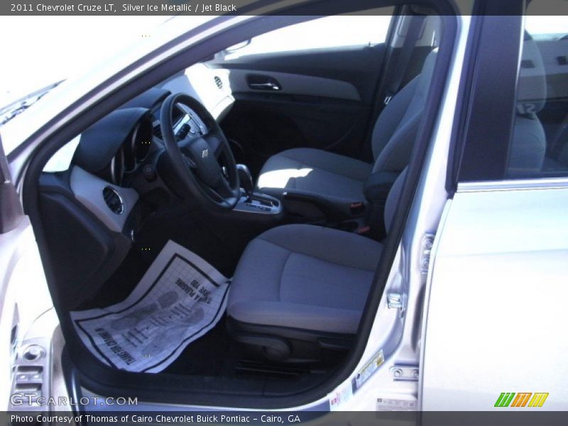 Silver Ice Metallic / Jet Black 2011 Chevrolet Cruze LT
