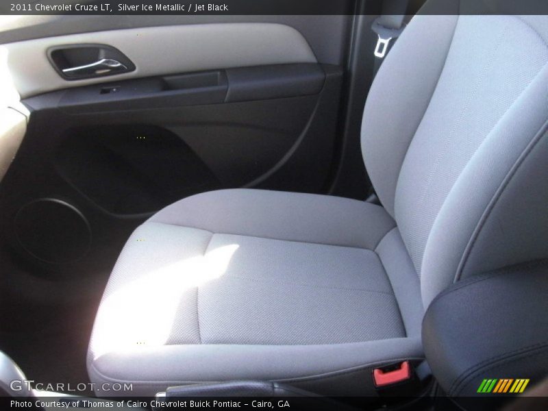 Silver Ice Metallic / Jet Black 2011 Chevrolet Cruze LT
