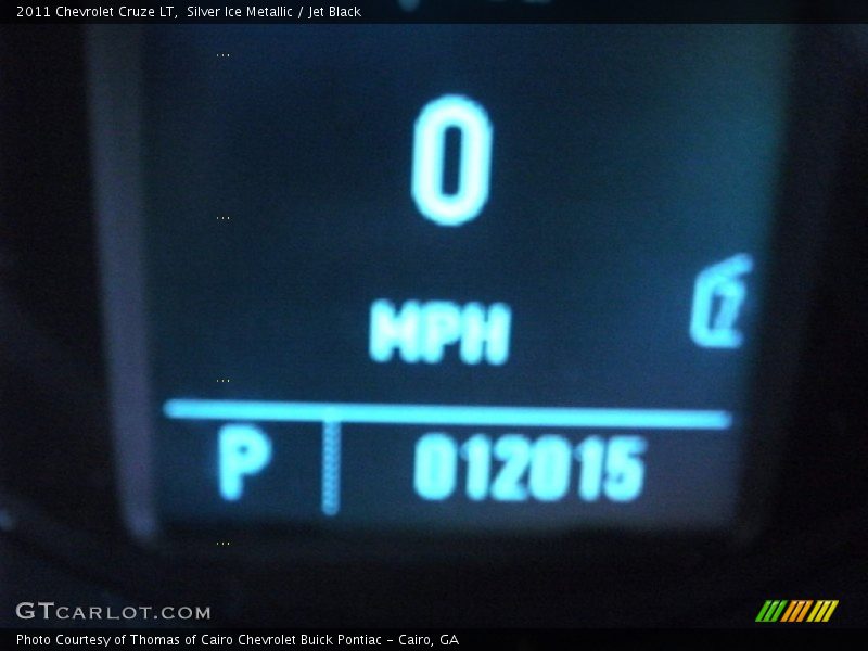 Silver Ice Metallic / Jet Black 2011 Chevrolet Cruze LT