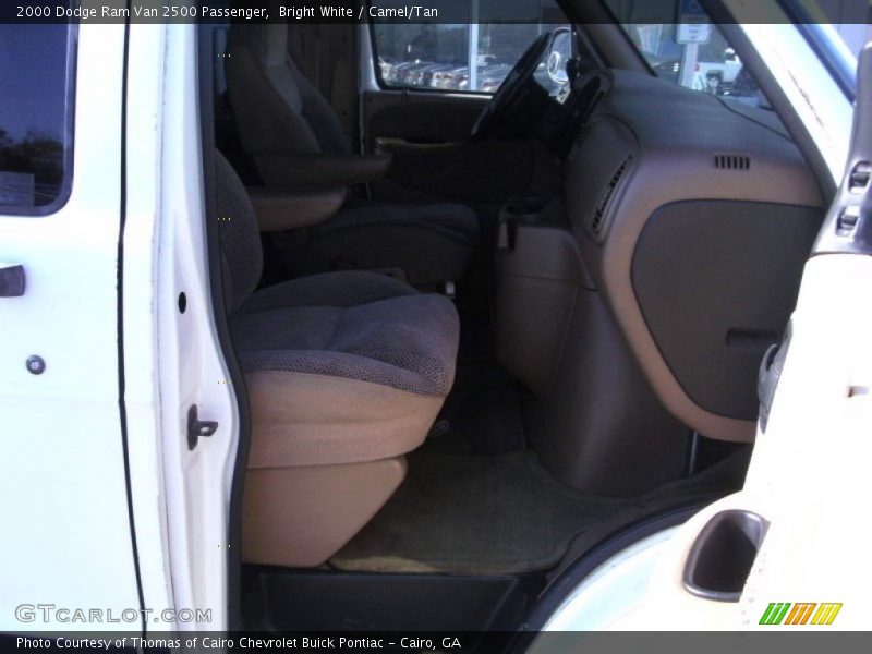 Bright White / Camel/Tan 2000 Dodge Ram Van 2500 Passenger