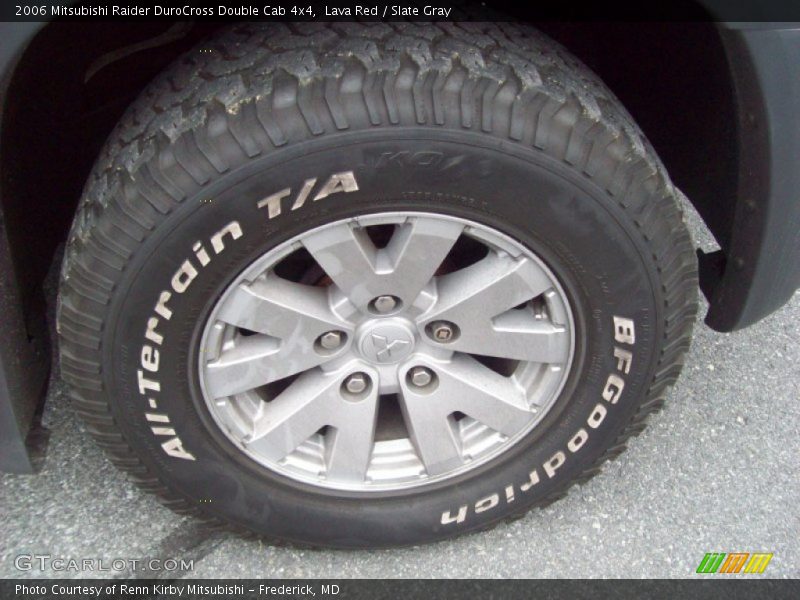 Lava Red / Slate Gray 2006 Mitsubishi Raider DuroCross Double Cab 4x4