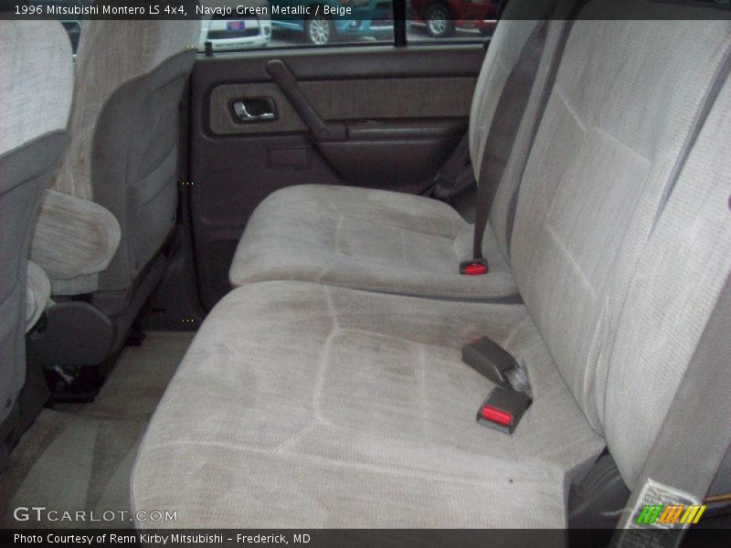 Navajo Green Metallic / Beige 1996 Mitsubishi Montero LS 4x4