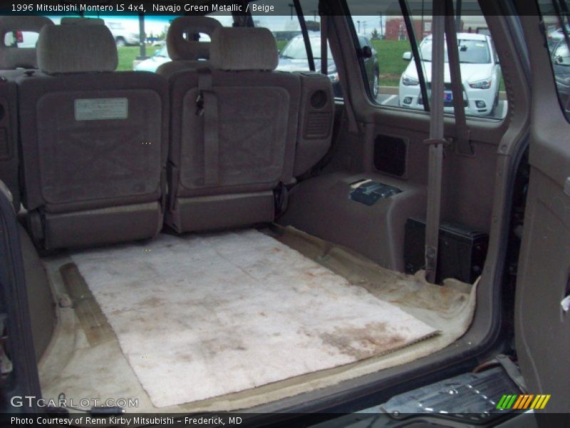Navajo Green Metallic / Beige 1996 Mitsubishi Montero LS 4x4