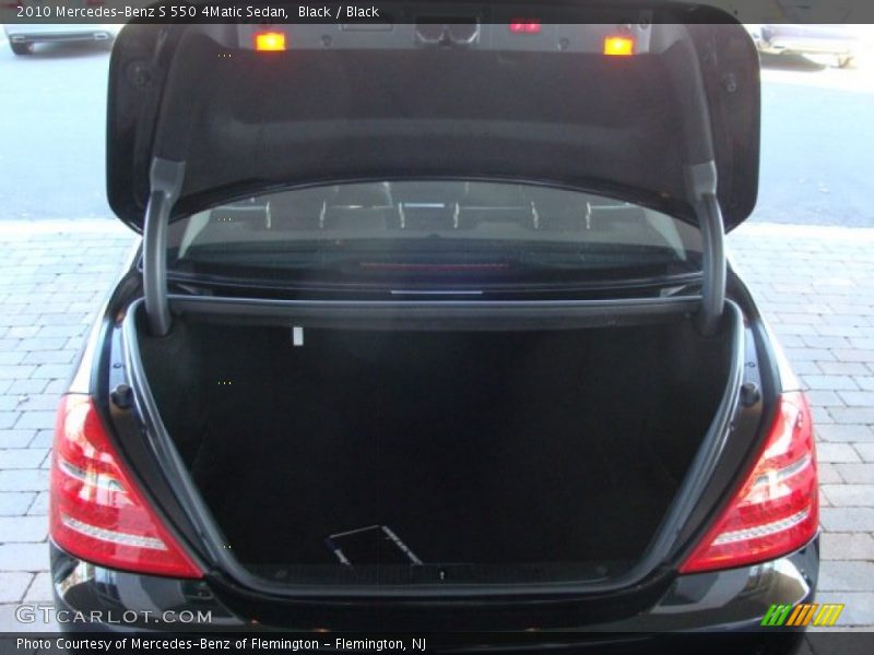 Black / Black 2010 Mercedes-Benz S 550 4Matic Sedan