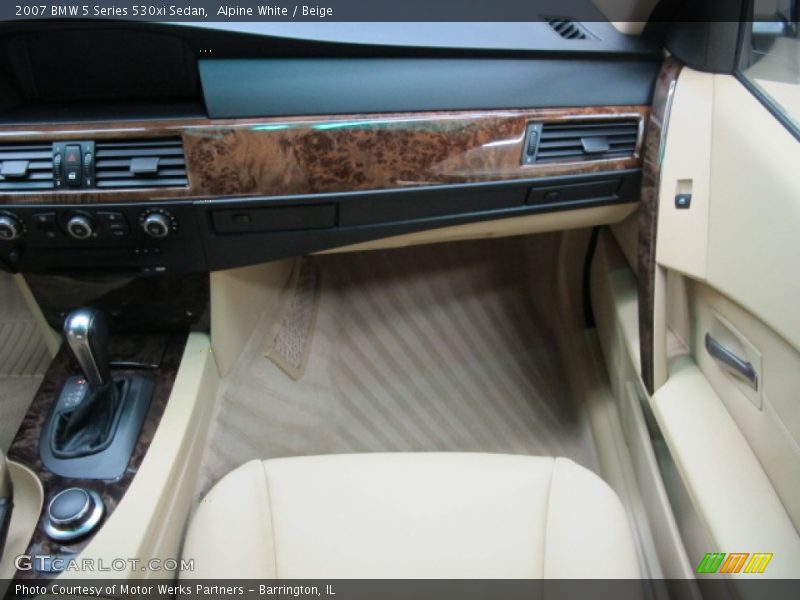 Alpine White / Beige 2007 BMW 5 Series 530xi Sedan