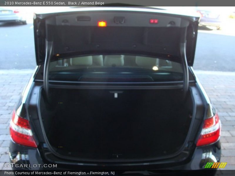 Black / Almond Beige 2010 Mercedes-Benz E 550 Sedan