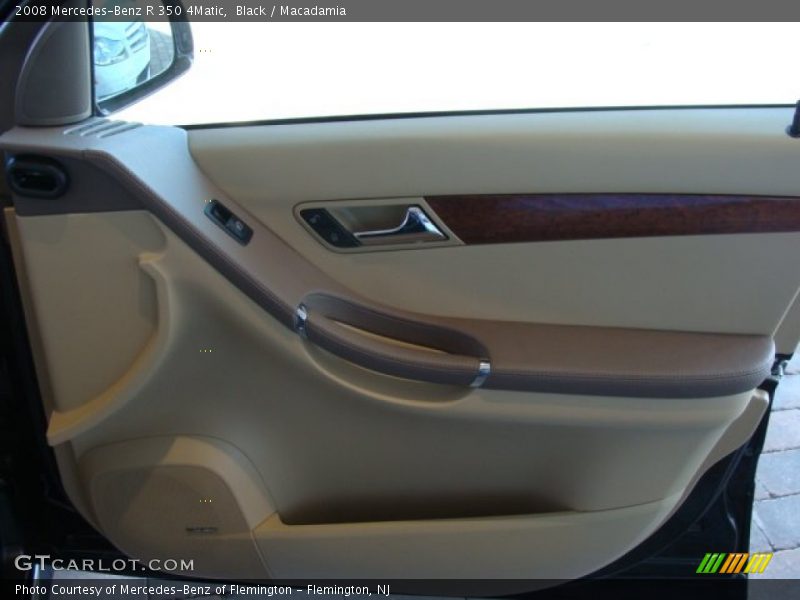 Black / Macadamia 2008 Mercedes-Benz R 350 4Matic