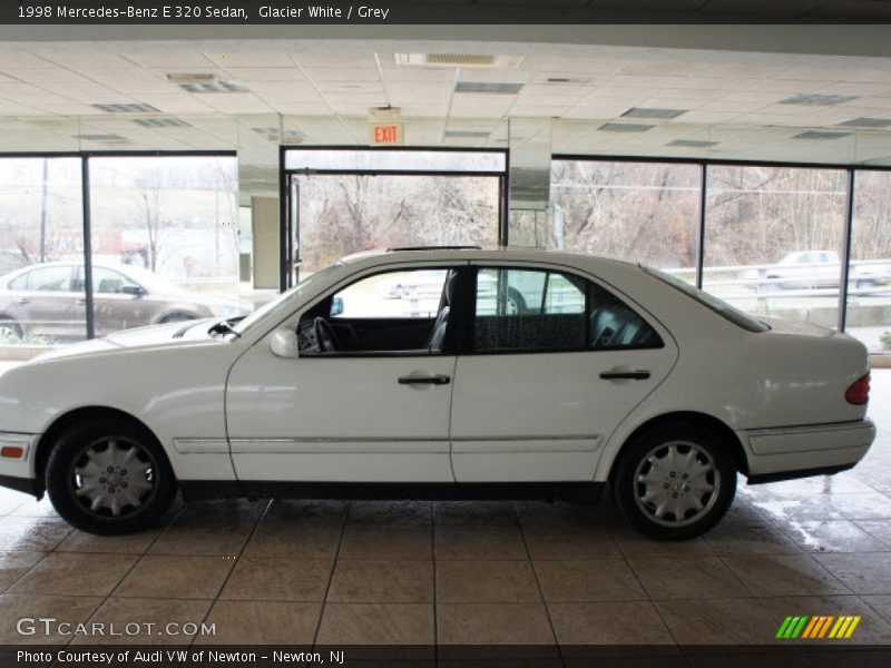 Glacier White / Grey 1998 Mercedes-Benz E 320 Sedan