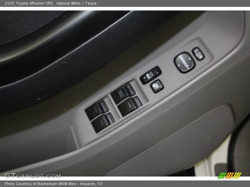Natural White / Taupe 2005 Toyota 4Runner SR5