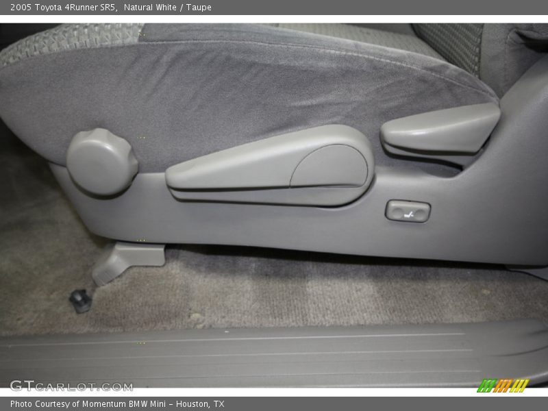 Natural White / Taupe 2005 Toyota 4Runner SR5