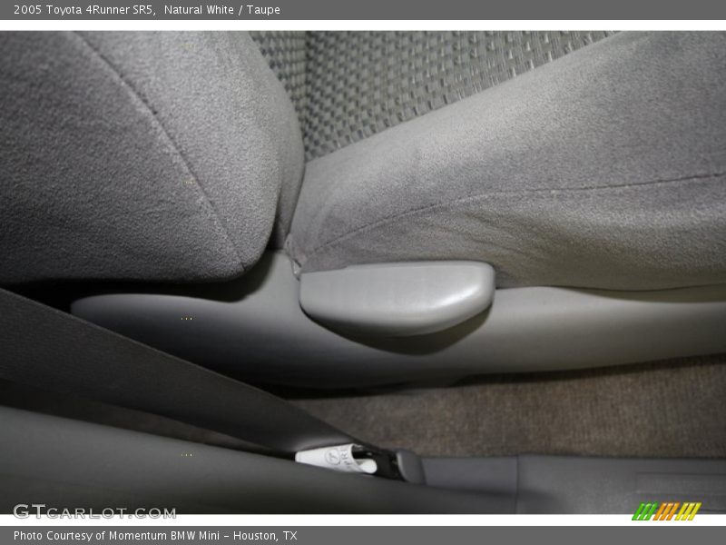 Natural White / Taupe 2005 Toyota 4Runner SR5