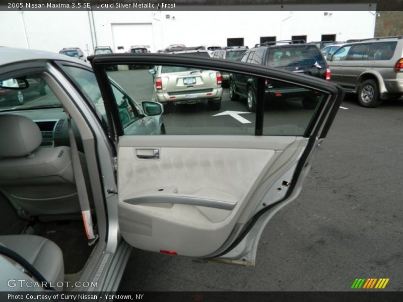 Liquid Silver Metallic / Frost 2005 Nissan Maxima 3.5 SE