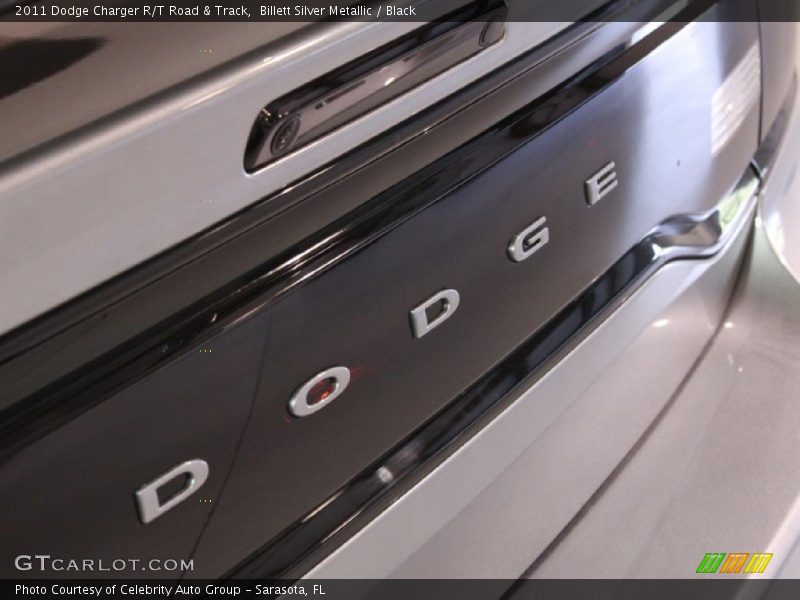 Billett Silver Metallic / Black 2011 Dodge Charger R/T Road & Track
