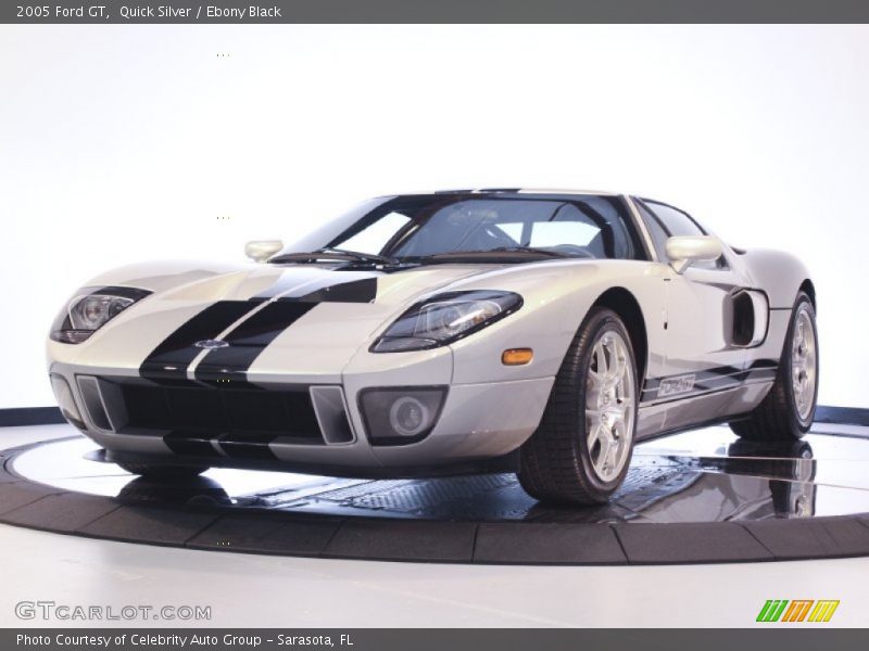 Front 3/4 View of 2005 GT 