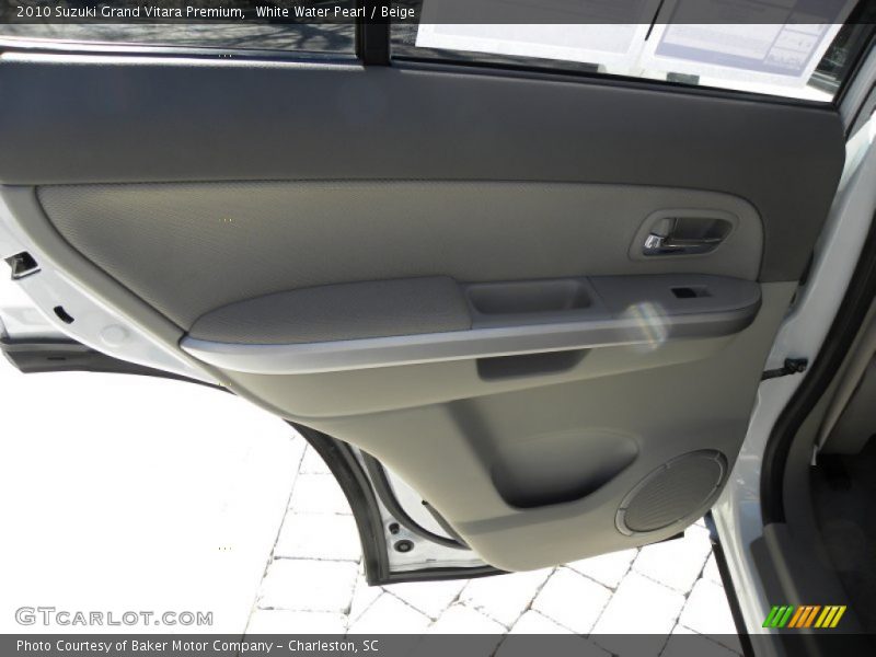 White Water Pearl / Beige 2010 Suzuki Grand Vitara Premium