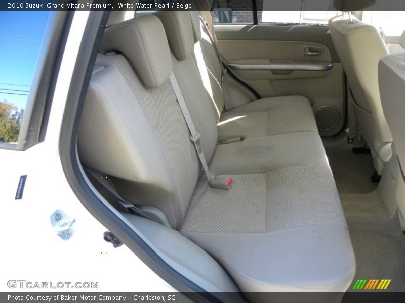 White Water Pearl / Beige 2010 Suzuki Grand Vitara Premium