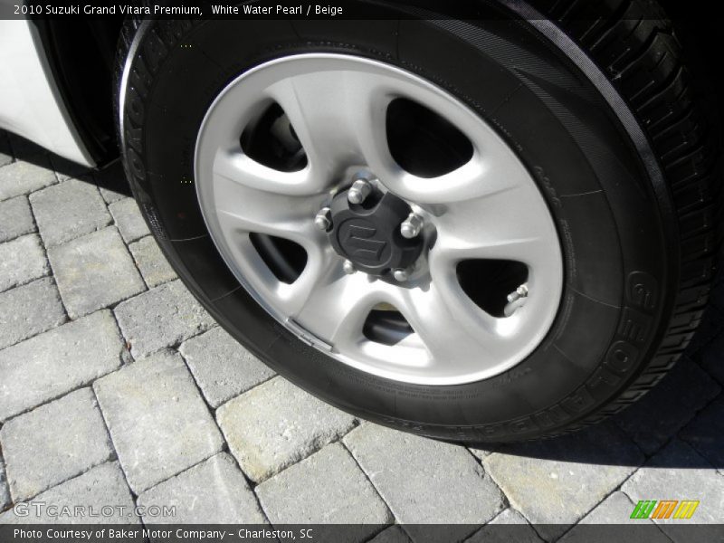 White Water Pearl / Beige 2010 Suzuki Grand Vitara Premium