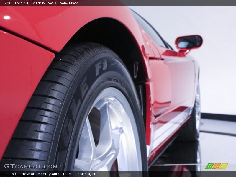 Mark IV Red / Ebony Black 2005 Ford GT