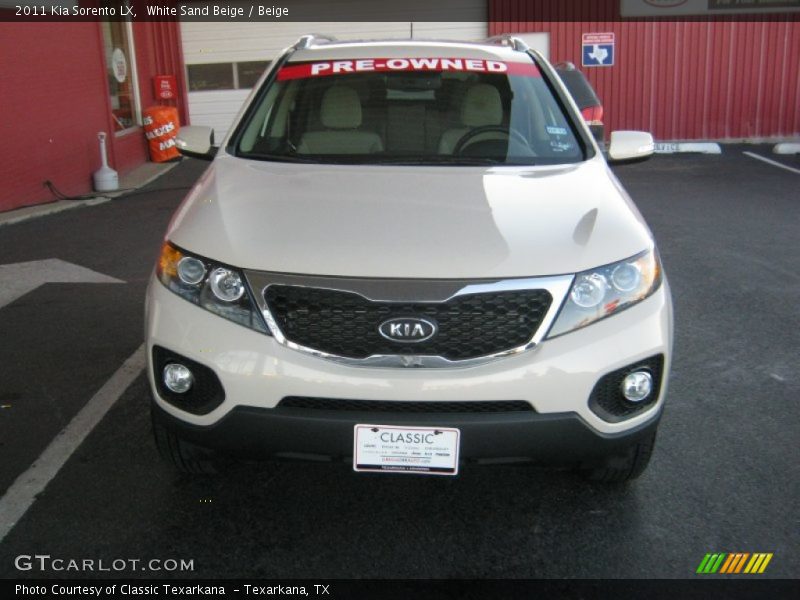White Sand Beige / Beige 2011 Kia Sorento LX