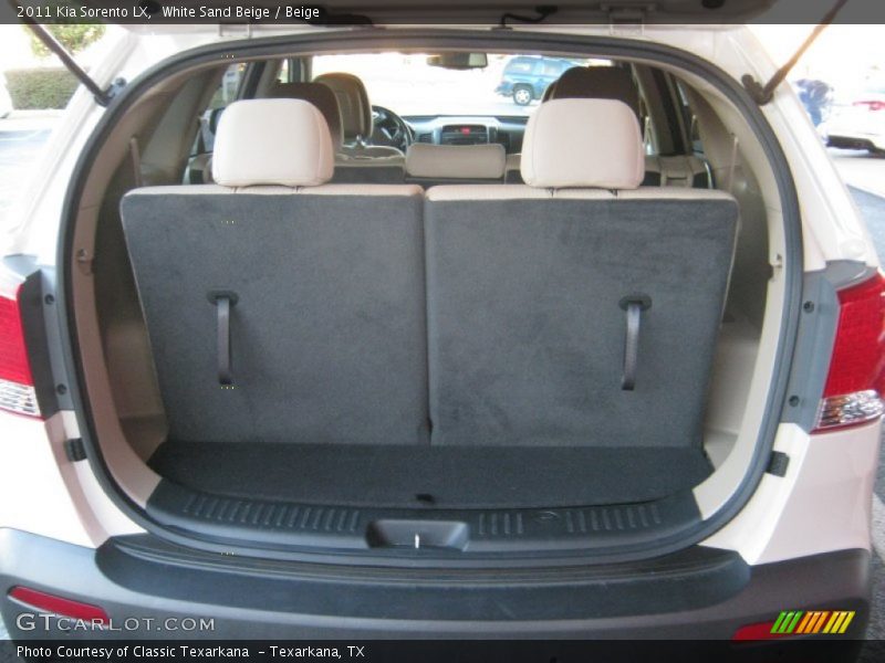 White Sand Beige / Beige 2011 Kia Sorento LX