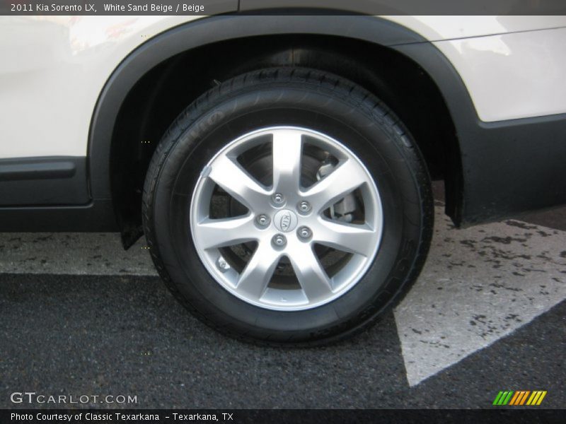 White Sand Beige / Beige 2011 Kia Sorento LX