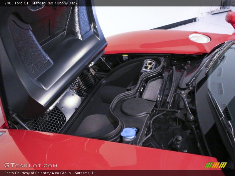 Front Storage - 2005 Ford GT 