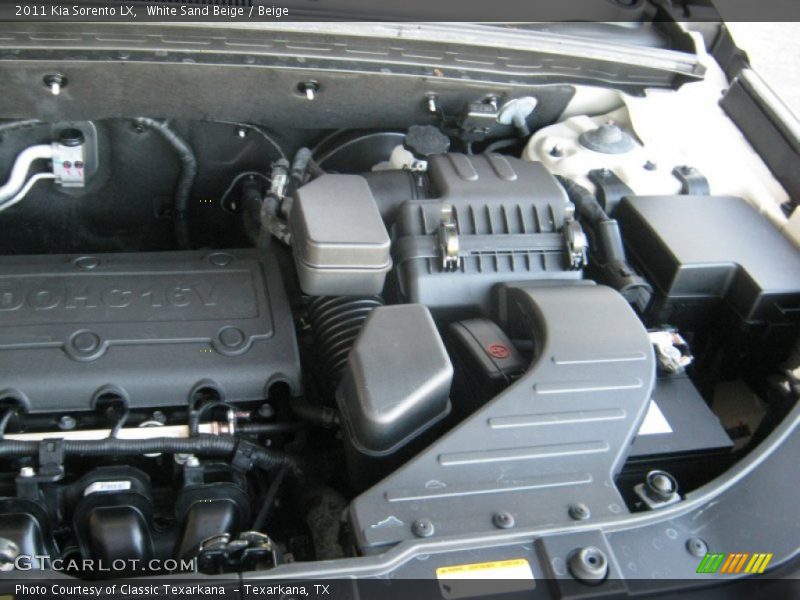 White Sand Beige / Beige 2011 Kia Sorento LX