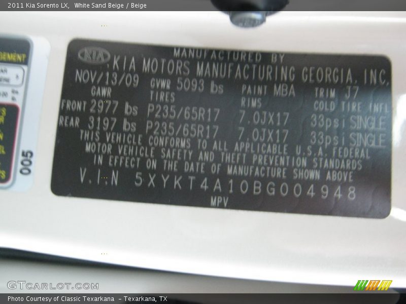 White Sand Beige / Beige 2011 Kia Sorento LX