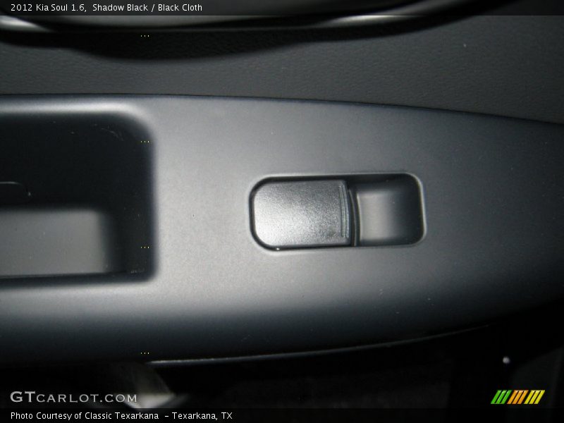 Shadow Black / Black Cloth 2012 Kia Soul 1.6