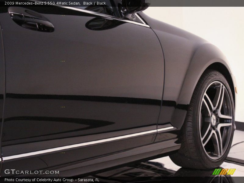Black / Black 2009 Mercedes-Benz S 550 4Matic Sedan