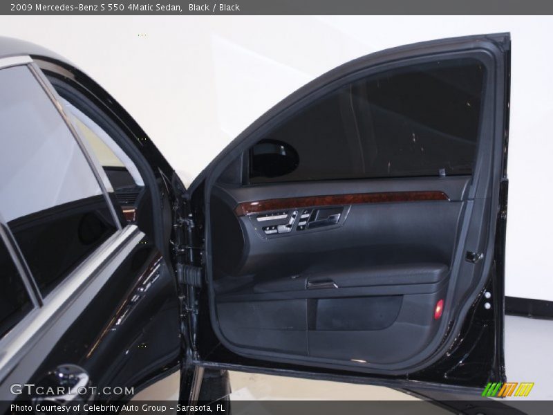 Black / Black 2009 Mercedes-Benz S 550 4Matic Sedan