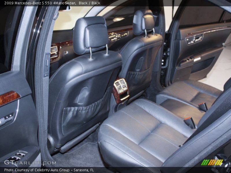 Black / Black 2009 Mercedes-Benz S 550 4Matic Sedan