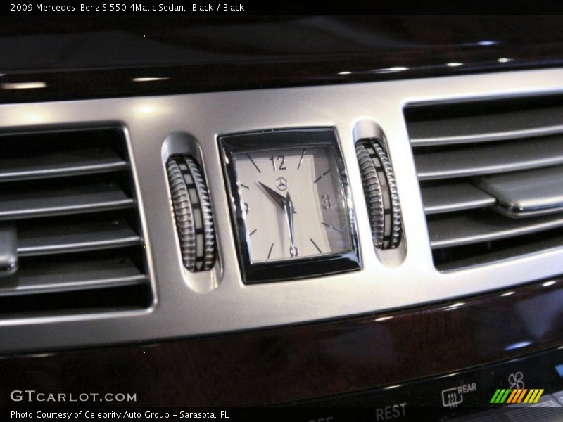 Black / Black 2009 Mercedes-Benz S 550 4Matic Sedan