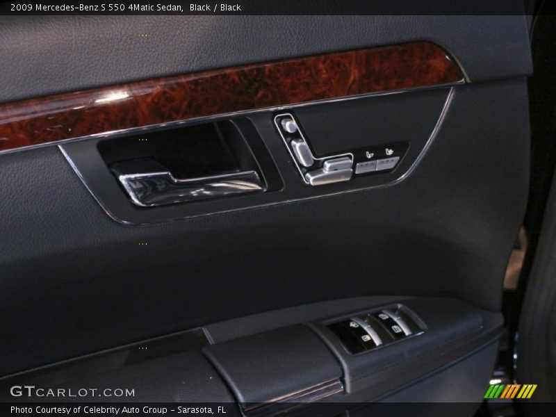 Black / Black 2009 Mercedes-Benz S 550 4Matic Sedan
