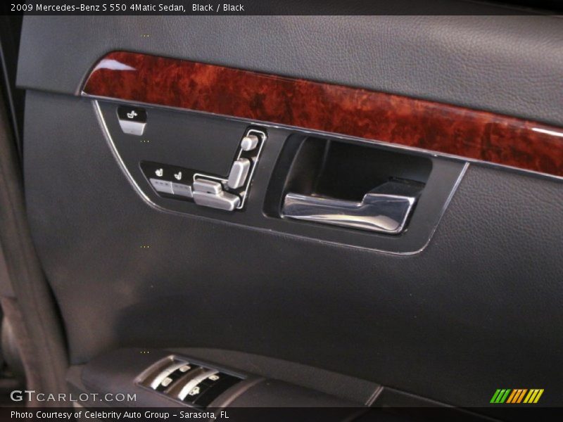 Black / Black 2009 Mercedes-Benz S 550 4Matic Sedan